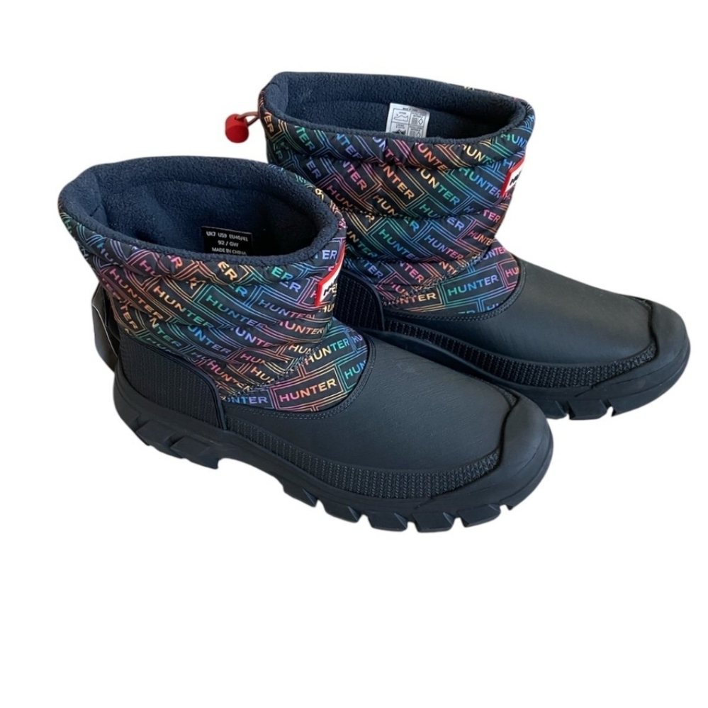 NWT HUNTER shoes rainbows intrepid boots insulated fleece lined women Sz 9